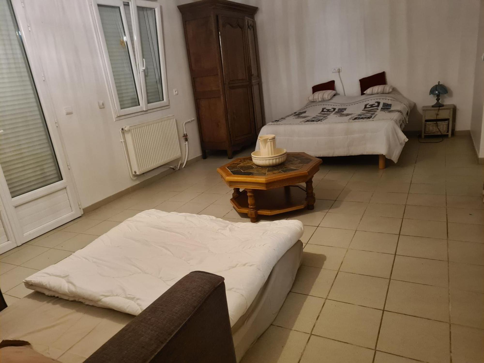 Ferienwohnung Chez Jaja Et Phiphi Bourg-et-Comin Exterior foto